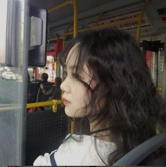 72272